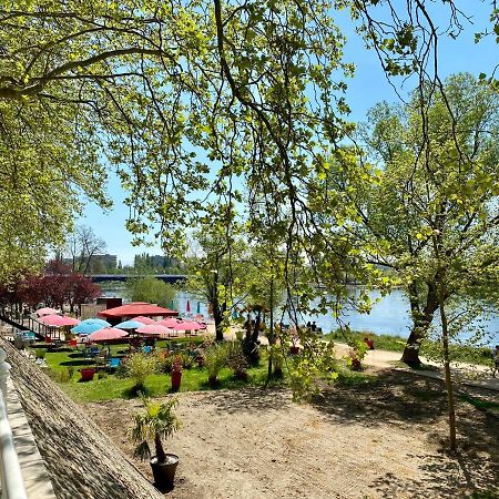 Charmant F1 Avec Terrasse Et Vue Sur Jardin Arbore - Fraicheur Naturelle Du Rez De Jardin - Parking Bellerive-sur-Allier Exterior foto